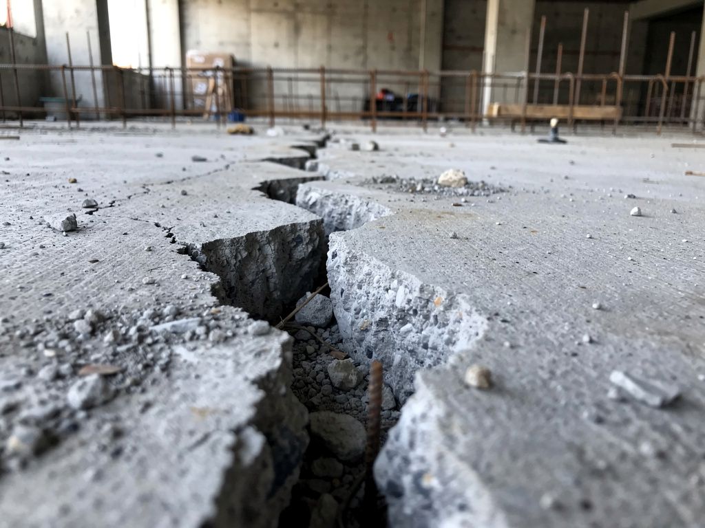 Fehlerhafte Ausführung von Dehnfugen in Betonfundamenten im Rohbau …